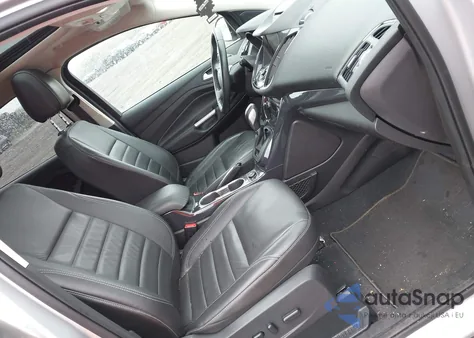 2015 Ford Escape Titanium из США, поврежденный, VIN 1FMCU9J92FUA35901